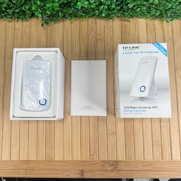 New Open Box TP-Link TL-WA850RE 300Mbps Universal WiFi Range Extender - Picture 4 of 7